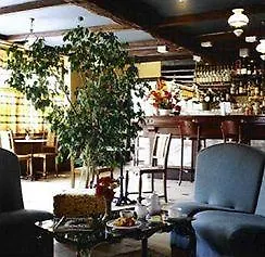 Hotel Logis Du Pont Neuf 3*
